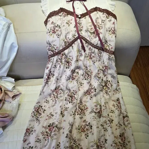 [BUNJANG] AXISFARM Vintage Flower Pattern Dress / 엑시즈팜 빈티지 플라워 패턴 원피스