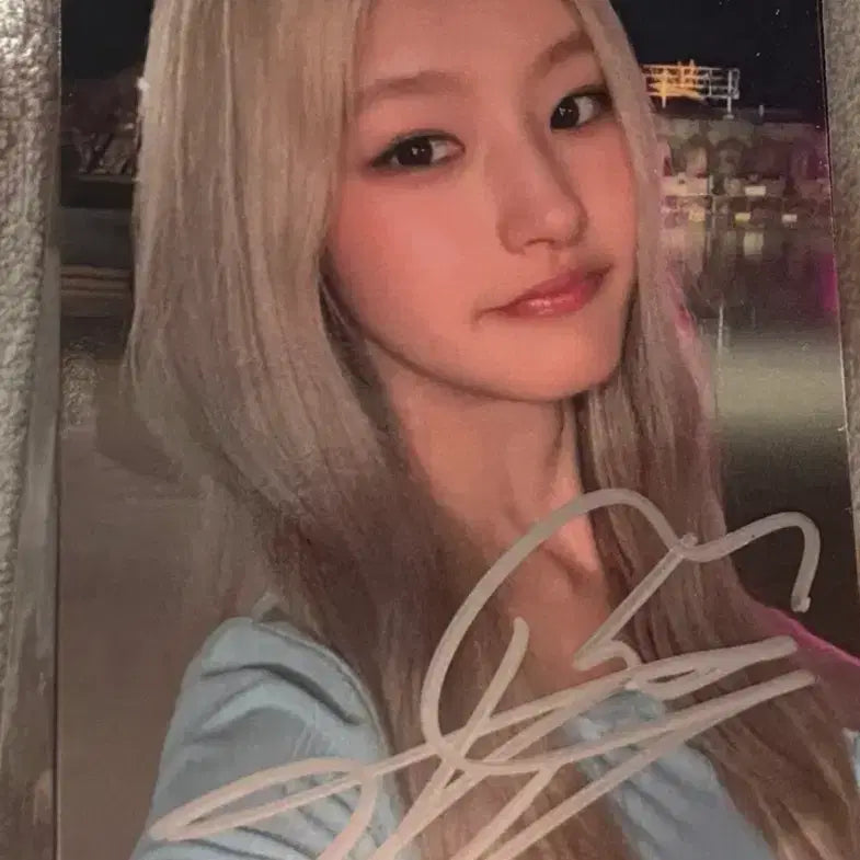 [BUNJANG] KISS OF LIFE Haeval Studio Photocard / 키스오브라이프 하늘 SWEAT 2주차 싸인 공방포카 하늘공방포카