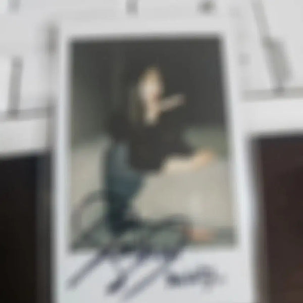 [BUNJANG] BLACKPINK Jennie Signed Polaroids / 다이아 제니 싸인 폴라