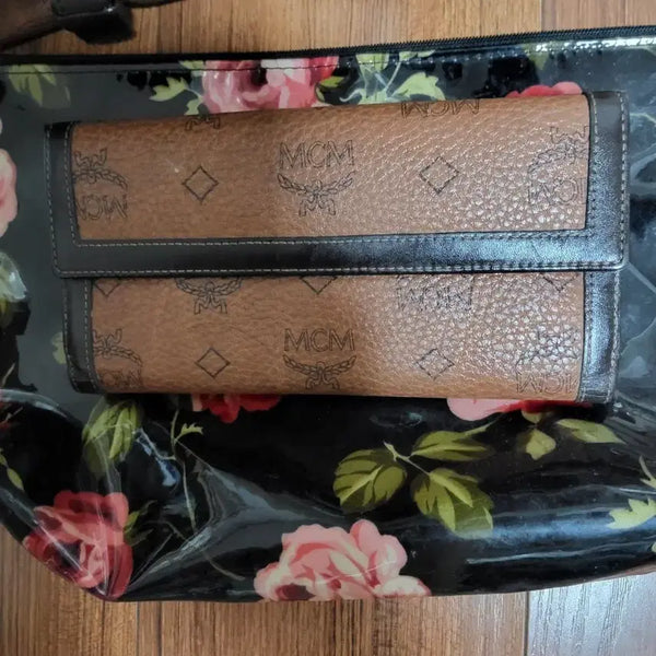 [BUNJANG] MCM Monogram Brown Leather Bifold Wallet / 엠씨엠 지갑 성주택  있어요