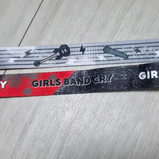 [BUNJANG] Girl's Band Cry Strap / 걸즈밴드크라이 스트랩 팝니다~