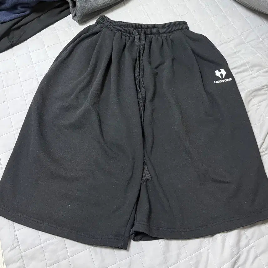 [BUNJANG] Flow Daily 8-Length Shorts / 허그본 플로우 데일리 8부 반바지 4컬러 블랙Free