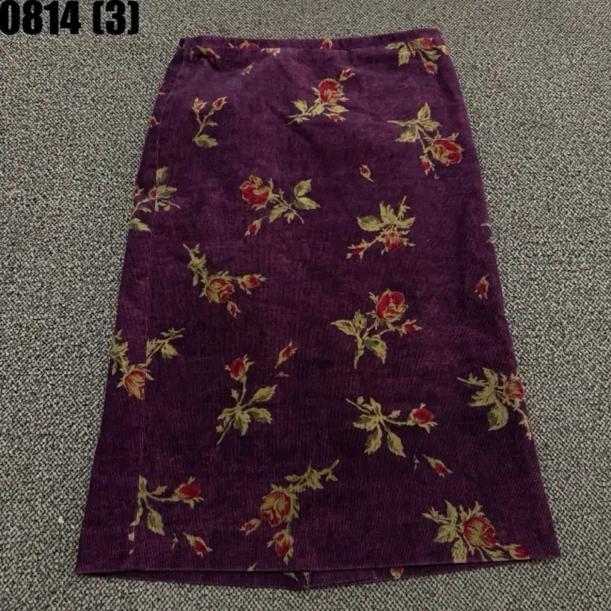 [BUNJANG] Sisley Purple Floral Corduroy Skirt Size 42 / 시슬리 퍼플 꽃무늬 코듀로이 스커트 42 8/14