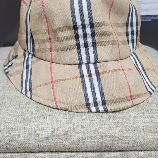 [BUNJANG] Burberry Check Bucket Hat / 버버리 체크 버킷햇