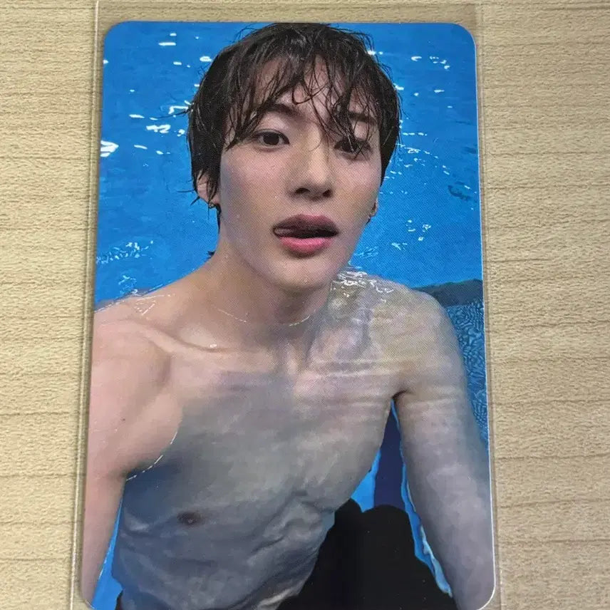 [BUNJANG] RIIZE Anton Pool Photocard / 급처)라이즈 앤톤 수영장 포카 이찬영 남돌 복근오디세이원빈성찬쇼타로은석소희