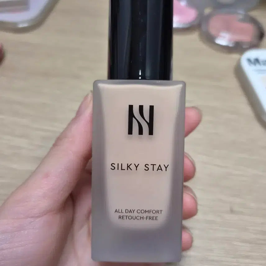 [BUNJANG] Hera Silky Stay Foundation 17C1 / 헤라 실키 스테이 파운데이션 17c1