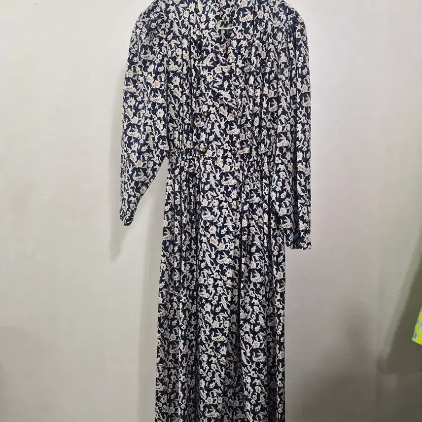 [BUNJANG] Vintage Floral Pattern Double Button Long Dress / 빈티지 패턴 롱원피스 더블 버튼 꽃무늬 원피스