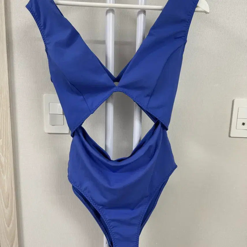 [BUNJANG] ZARA Blue Cut-Out One-Piece Swimsuit Bikini M / ZARA 블루컷아웃 원피스 수영복 비키니 M