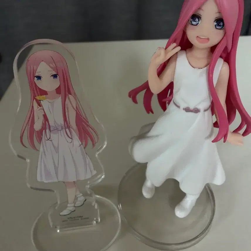 [BUNJANG] The Quintessential Quintuplets Rena Figure & Acrylic Stand / 5등분의 신부 레나 피규어&아크릴 스탠드
