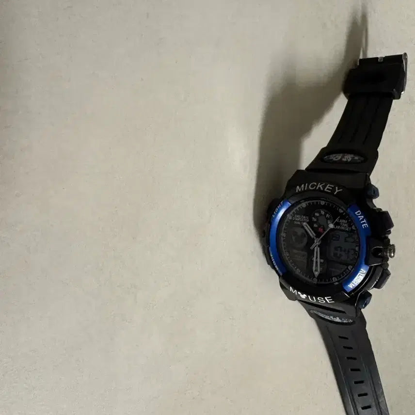 [BUNJANG] Mickey Mouse Wristwatch / 미키마우스 시계(디즈니 일수도 아닐수도 잘모르겠음)