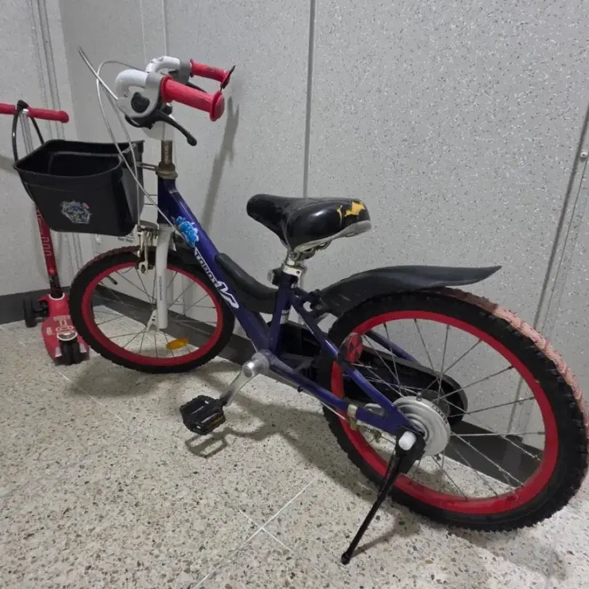 [BUNJANG] 16-inch Children's Bicycle with Tobot V Design (Blue/Red) / 어린이용 자전거 16인치 블루/레드 휠