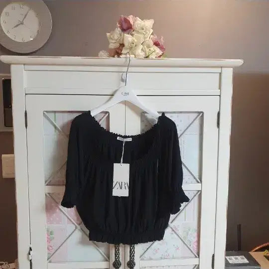 [BUNJANG] Zara Black Off-Shoulder Blouse (Size M) / 자라 블랙 오프숄더 블라우스/55-66 새상품