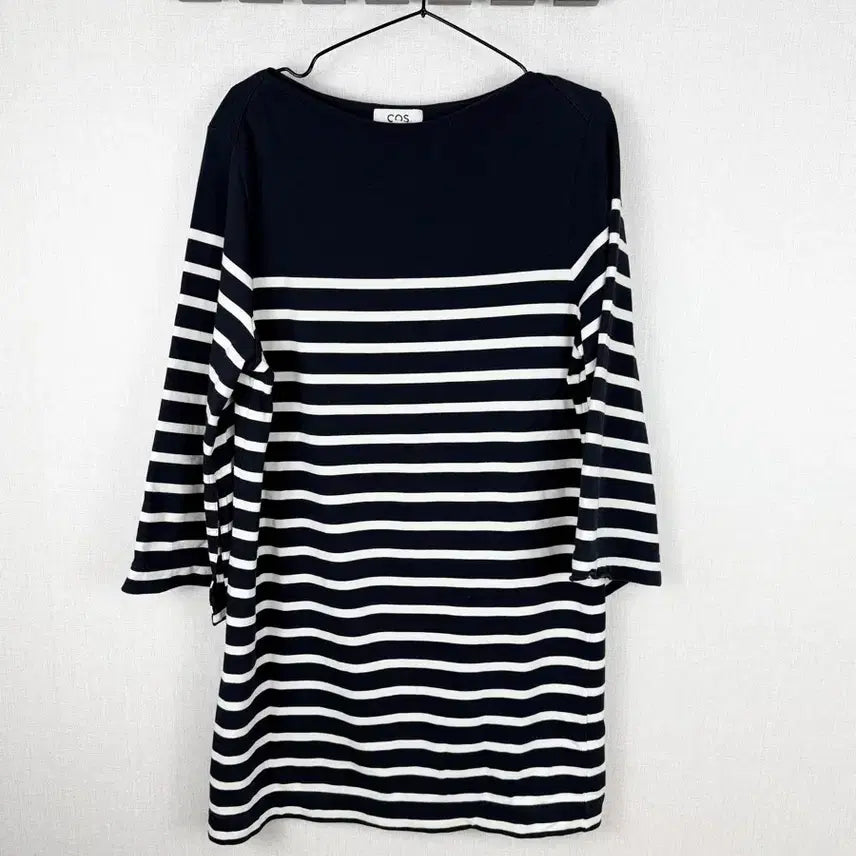 [BUNJANG] COS Striped Neckline Dress / COS 스트라이프 큰 넥라인 원피스 정품