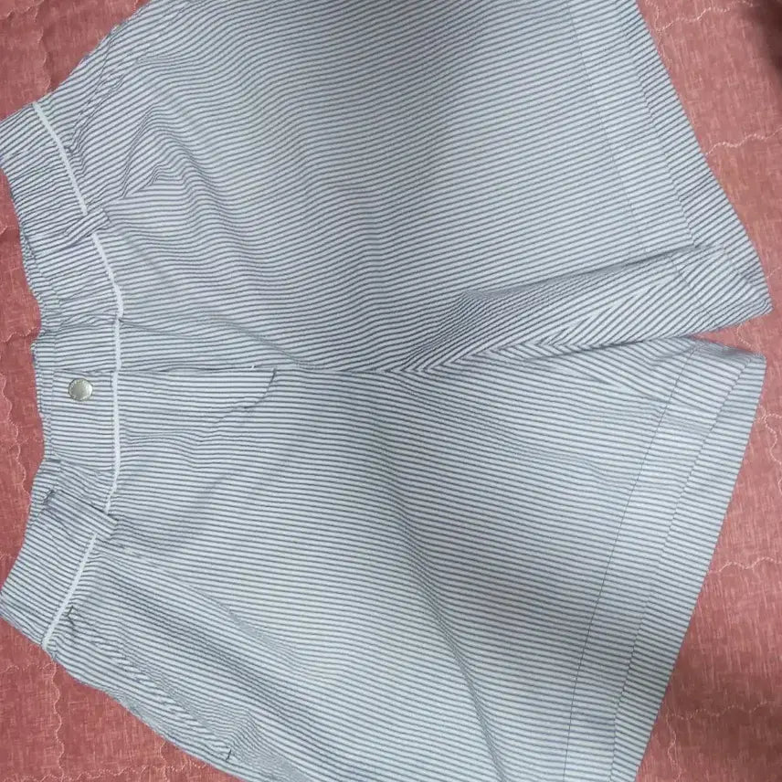 [BUNJANG] Cutter & Buck Women's Striped Golf Shorts / 커터앤벅 반바지 판매