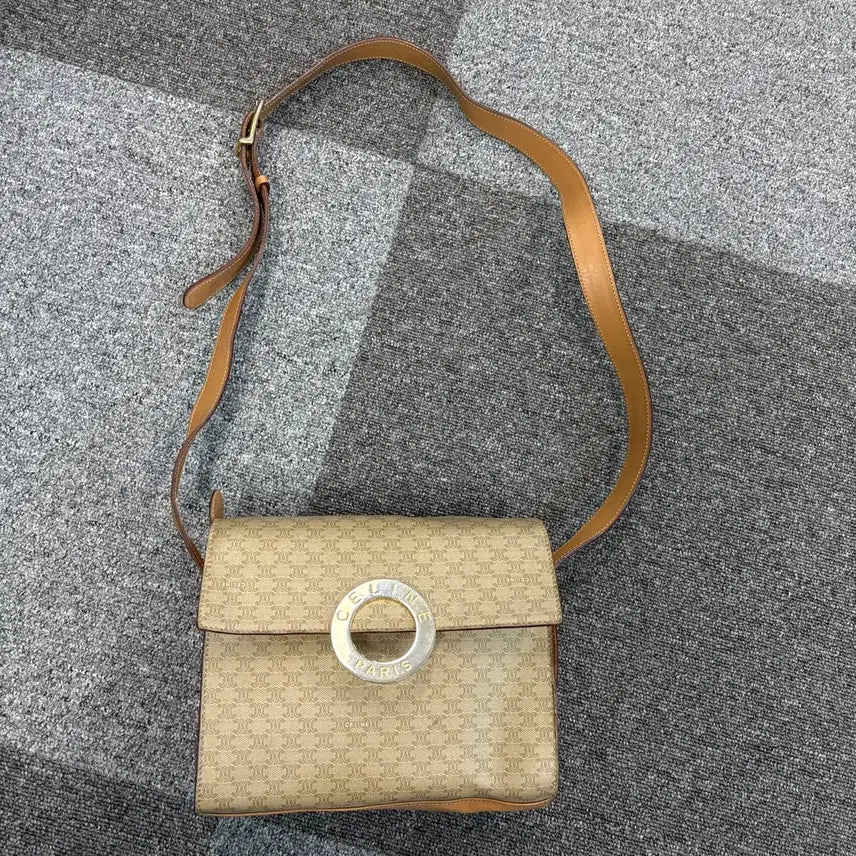 [BUNJANG] Celine Macadam Ring Crossbody Bag / 셀린느 마카담 링 크로스백