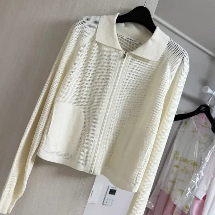 [BUNJANG] The Cashmere White Knit Zip-Up Cardigan / 더캐시미어 쇼팡백까지