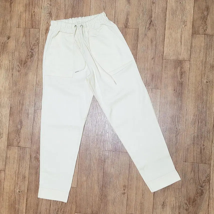 [BUNJANG] B.MUSE Menuet Sweatpants Ivory / 비뮤즈(B.MUSE) 베뉴엣 스웨트팬츠 55 새상품