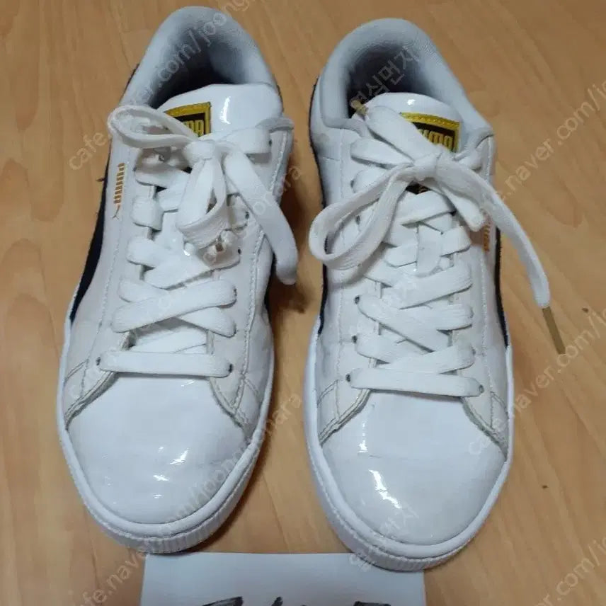 [BUNJANG] Puma Unisex Sneakers / 푸마 운동화 남여공녀  워커신발 새거 사진보세요 코팅이 크러치있습니다 필요하신 하시며 가치 드립니다 20000