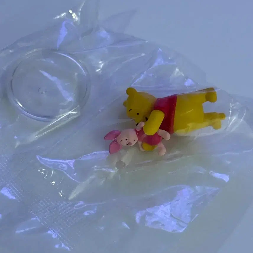 [BUNJANG] Winnie the Pooh Gachapon Figure / 곰돌이 푸 가챠상품