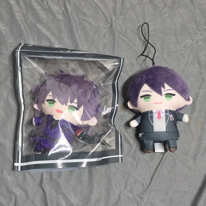 [BUNJANG] NIJISANJI Kenmochi Touya Pop-up Store Acrylic Charm & Omamori Bundle Set / 니지산지 켄모치 토우야 파페, 아크릴, 오마모리 일괄