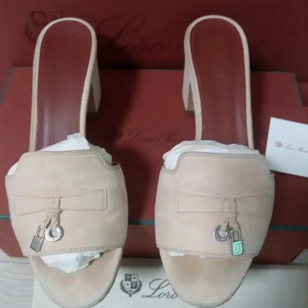 [BUNJANG] Loro Piana Suede Tassel Mule Sandals / (정품) 로로피아나 샌들 슬리퍼 (37)