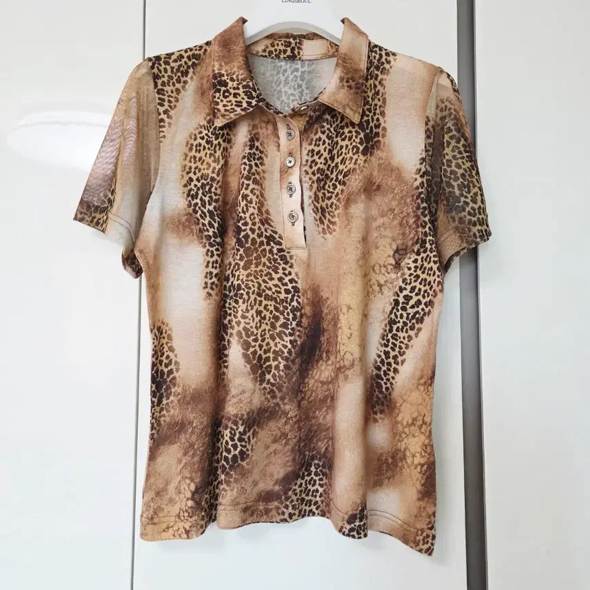 [BUNJANG] Leopard Collar Short Sleeve T-Shirt / 레오파드 카라 반팔 티셔츠