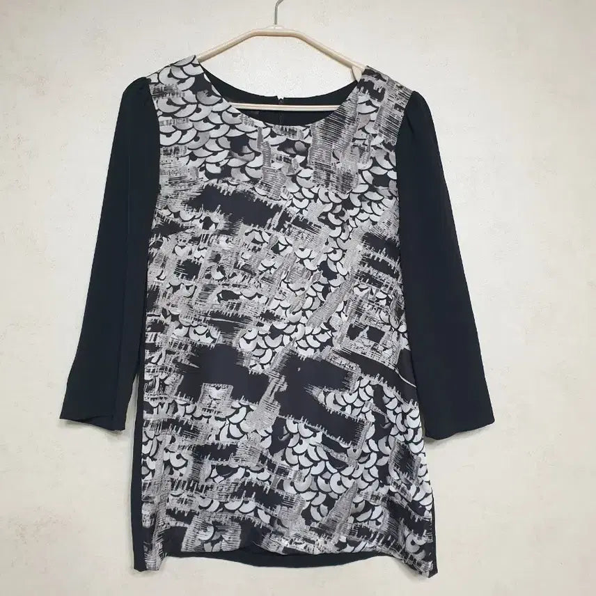 [BUNJANG] EMCEE Blouse Size 55 S / emcee 엠씨(국산) 블라우스 55 S 거의새것
