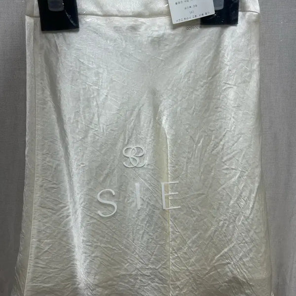 [BUNJANG] SISE FLEUR Satin Mini Skirt Ecru S / 시에 플레르 새틴 미니 스커트 에크루 크림 S 미착용 새상품