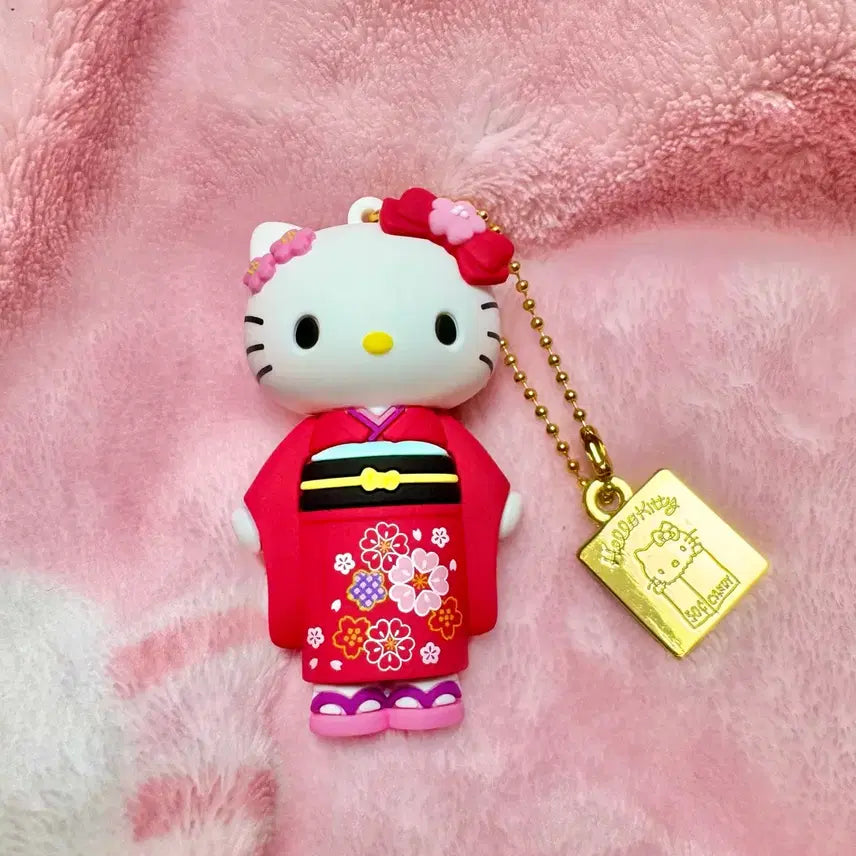 [BUNJANG] Hello Kitty 50th Anniversary Kimono Keychain / 헬로키티 50주년 키링