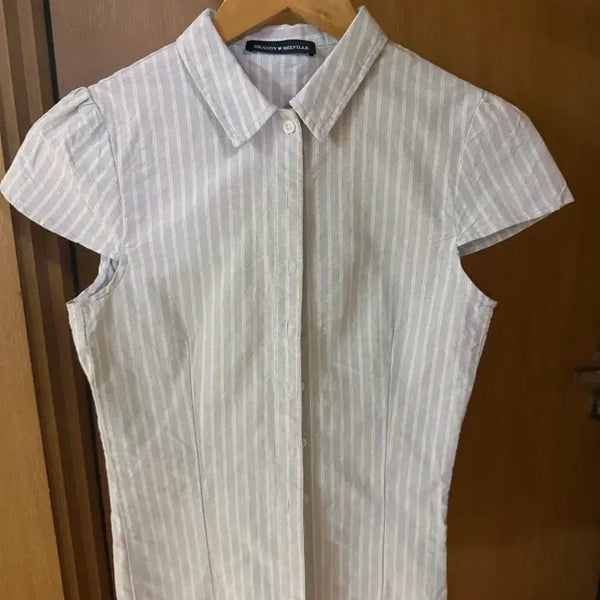 [BUNJANG] Brandy Melville Kara Short Sleeve Polo Shirt / 브랜디멜빌 카라 반팔 셔츠
