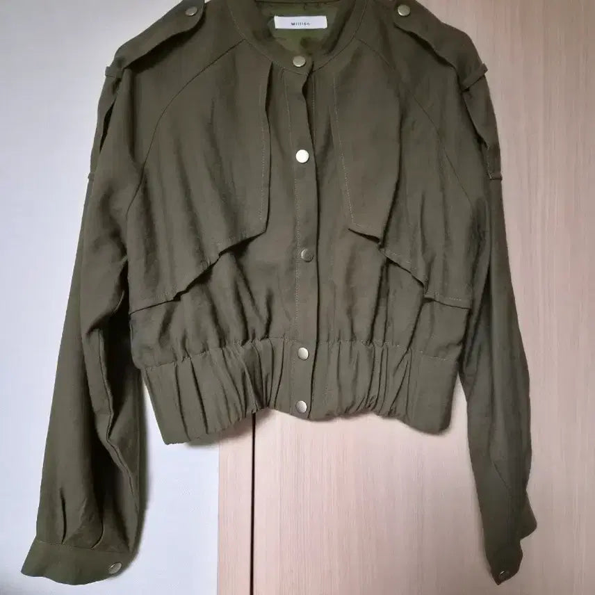 [BUNJANG] Khaki Cropped Jacket / 카키색 크롭 자켓 55 66 77 88
