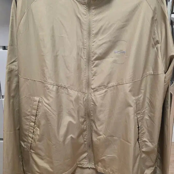 [BUNJANG] Nike Beige Windbreaker Jacket / 나이키 바람막이 자켓 새상품
