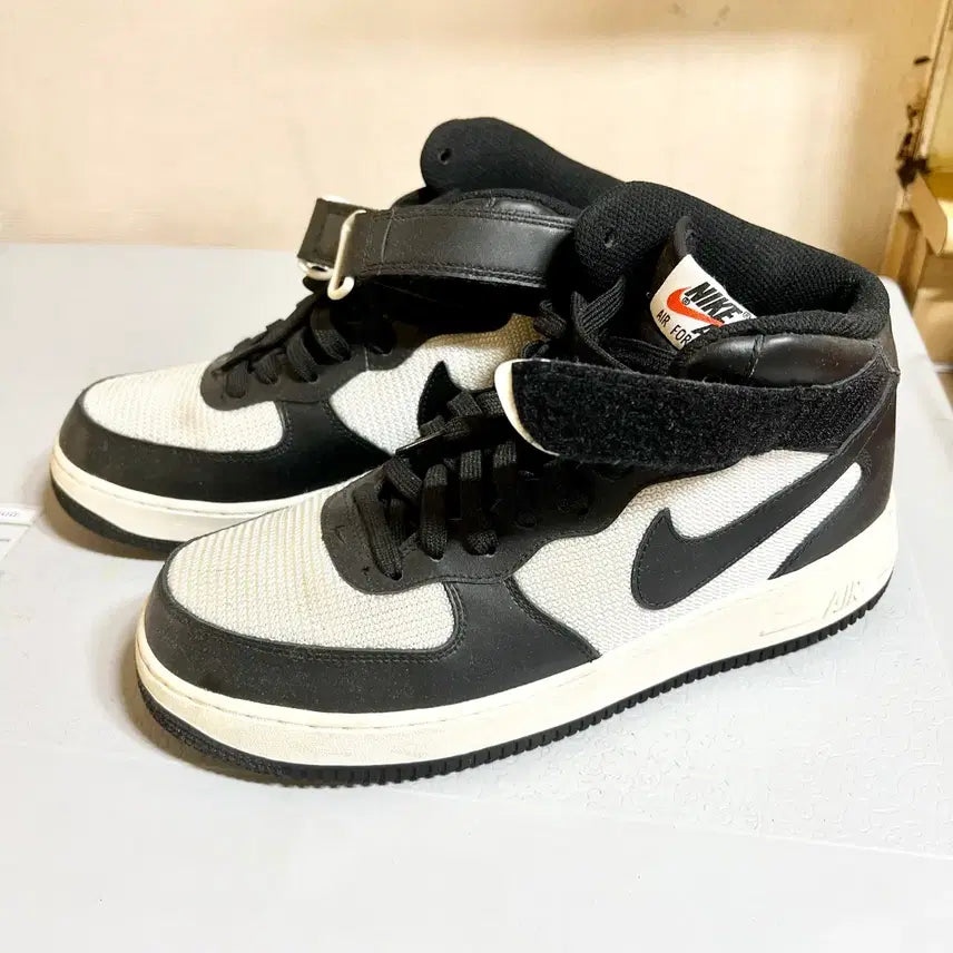 [BUNJANG] Nike Air Force 1 Mid '07 'Dalmatian' Black / [270] 나이키 에어포스1 미드 07 달마시안 블랙