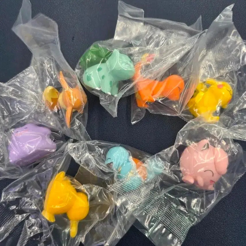 [BUNJANG] Pokemon Ice Ball Figure Set (8 Types, Sealed) / 포켓몬아이스볼 피규어8종