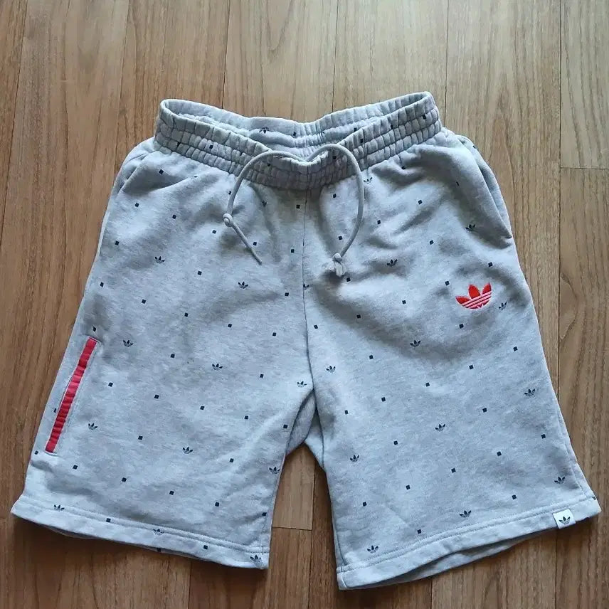 [BUNJANG] Adidas Patterned Shorts Gray / 아디다스 반바지 그레이색상 패턴