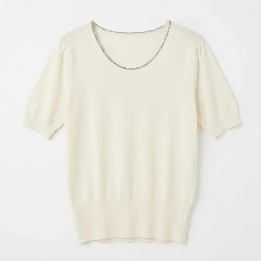 [BUNJANG] Women's Cream Short-Sleeve Knit with Cubic Chain Detail / 여성F/ 큐빅 넥 크림색 반팔 니트 빈티지킹