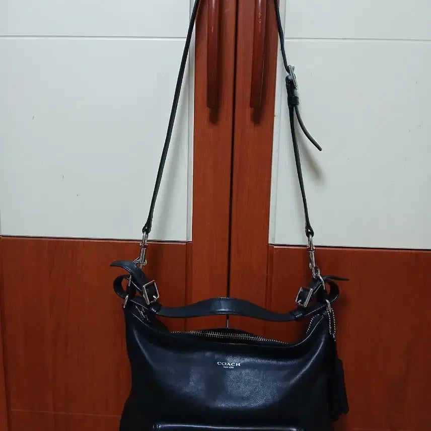 [BUNJANG] Coach Black Leather Tote Bag / Crossbody Bag / 코치 블랙 레더 토드엔크로스