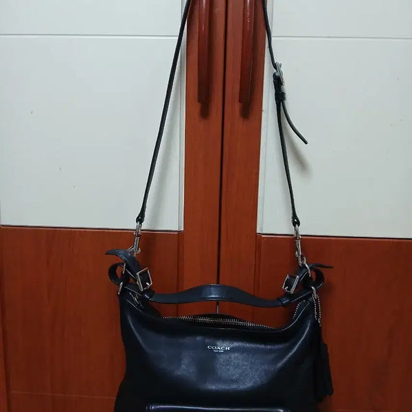 [BUNJANG] Coach Black Leather Tote Bag / Crossbody Bag / 코치 블랙 레더 토드엔크로스