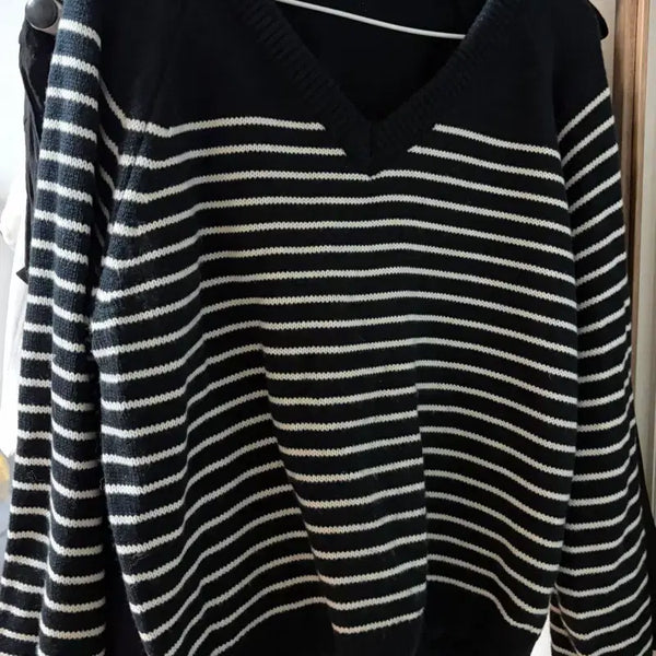 [BUNJANG] Stripe V-Neck Knit Sweater / 스트라이프 브이넥 니트