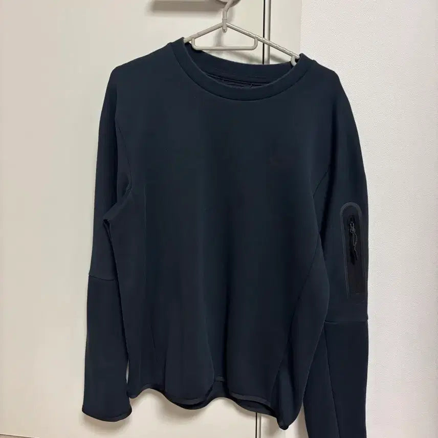 [BUNJANG] Nike Tech Fleece Sweatshirt M / 나이키 검정 테크팩 맨투맨 M