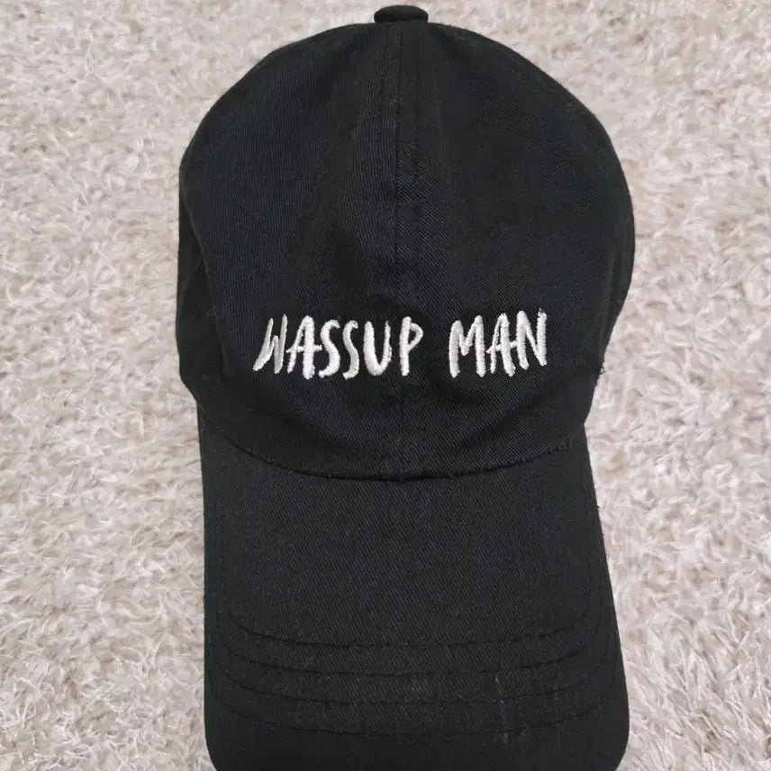 [BUNJANG] Umbro Wassup Man Embroidered Ball Cap / 엄브로 와썹맨 자수 볼캡