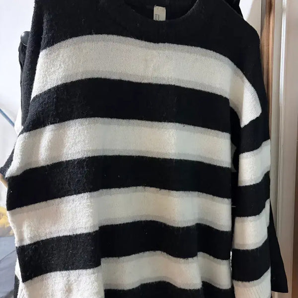 [BUNJANG] H&M Striped Roundneck Sweater / 세로 줄무늬 라운드넥 스웨터