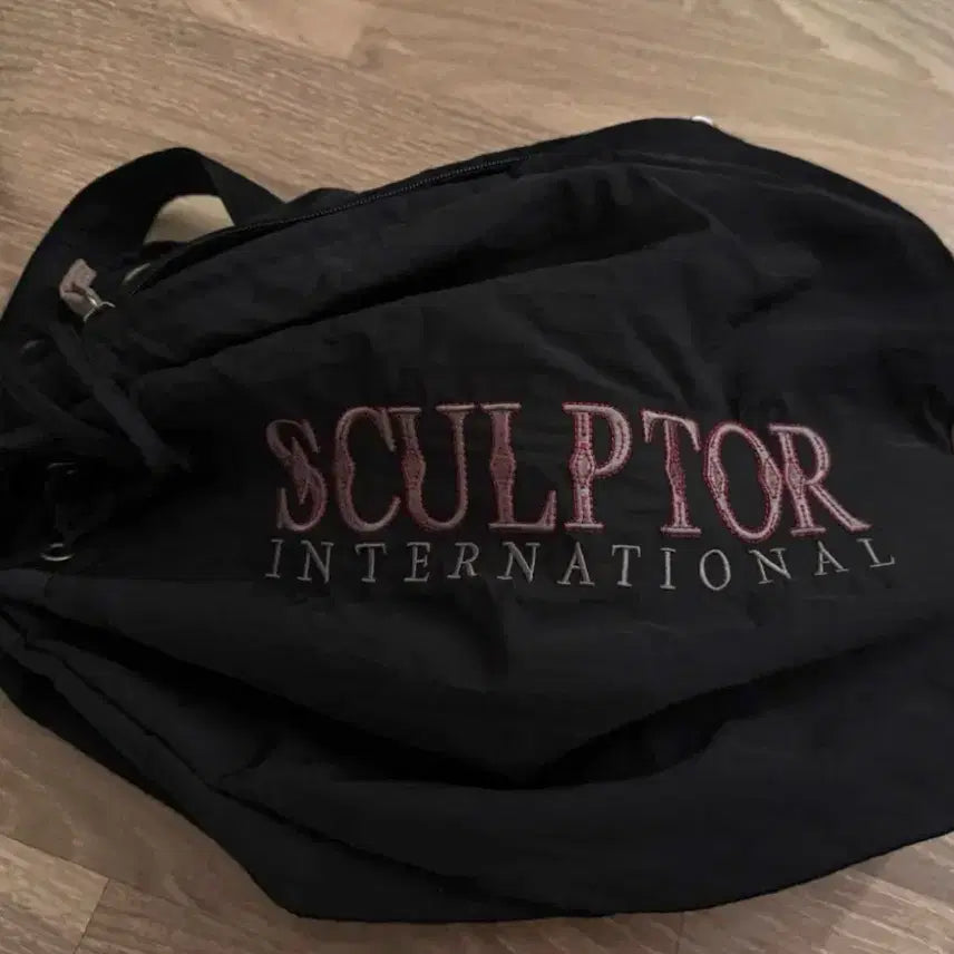 [BUNJANG] Sculptor Black Bucket Bag / 스컬프터 블랙 버킷백