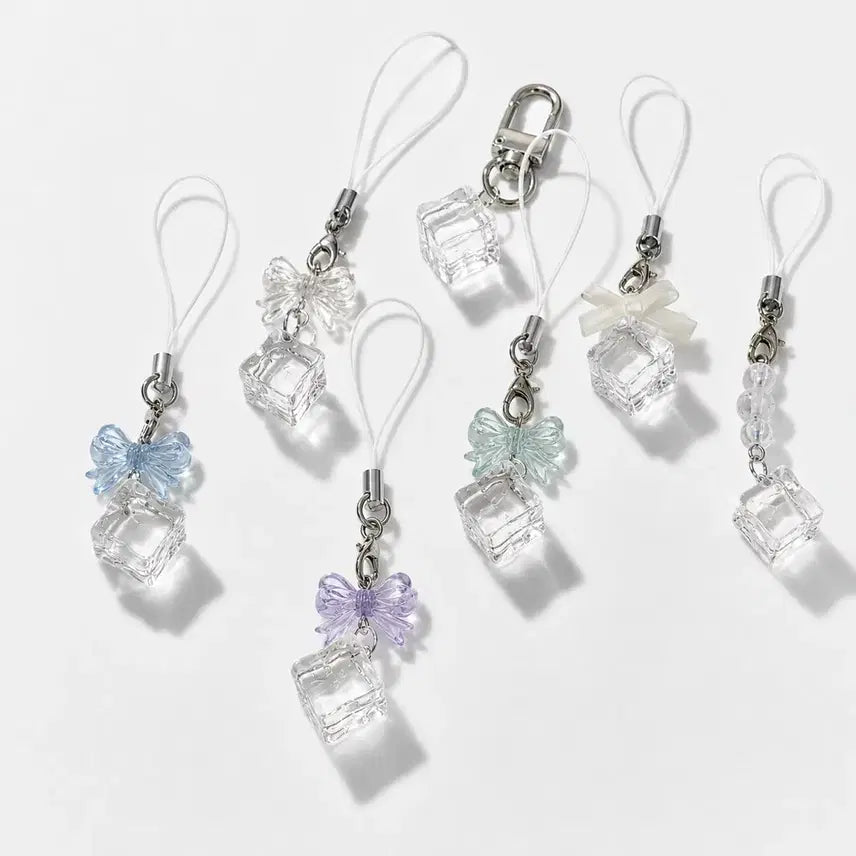[BUNJANG] Ice Cube Ribbon Keychain / 얼음 키링 투명 큐브 리본