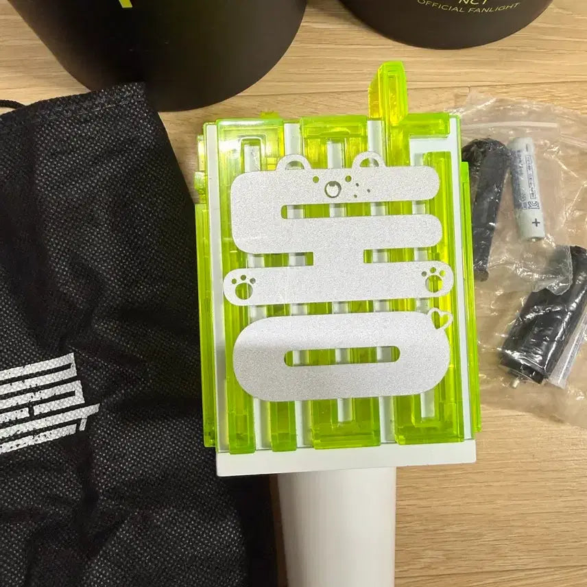 [BUNJANG] NCT Fanlight (Old Version) / nct 엔시티 응원봉 믐뭔봄(구버전)