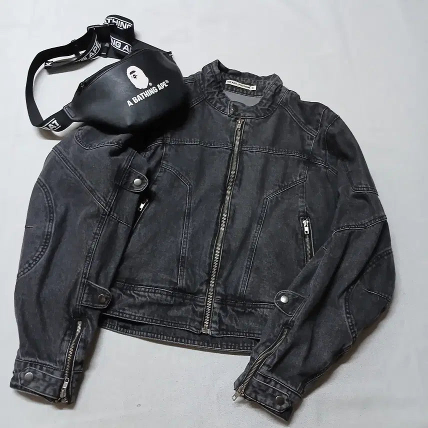 [BUNJANG] The Antiplatform Biker Racing Denim Jacket Black Crop / 더안티플랫폼 바이커 레이싱 데님 자켓 흑청 크롭