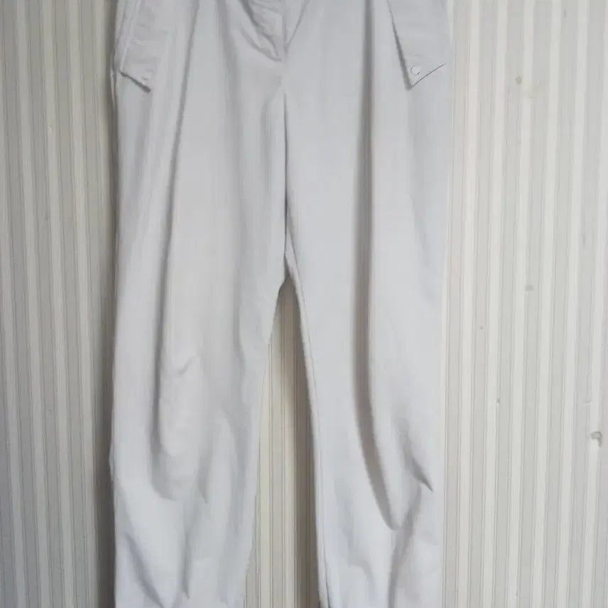 [BUNJANG] Volvik Golf Women's White Summer Pants / 볼빅 골프여름바지 흰색