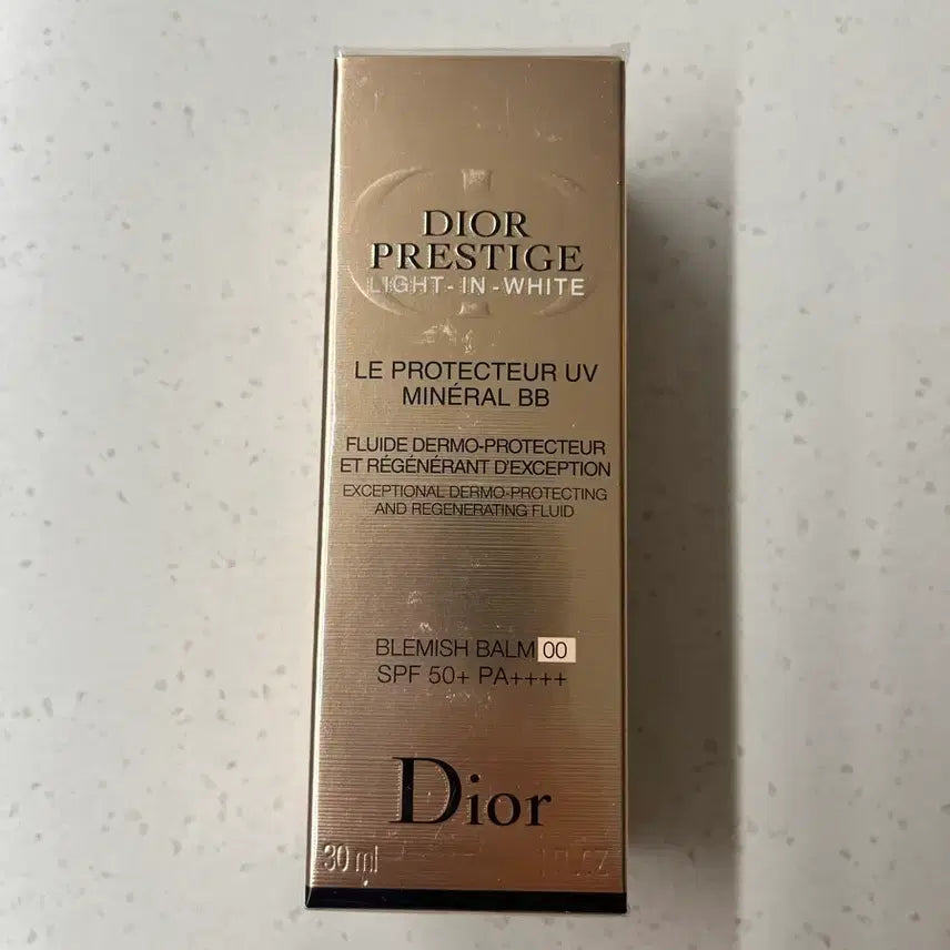 [BUNJANG] Dior Prestige Le Protecteur UV Mineral Blemish Balm SPF 50+ PA++++ Light / 디올 프레스티지 르 프로텍터 UV 미네랄 블레미쉬 밤