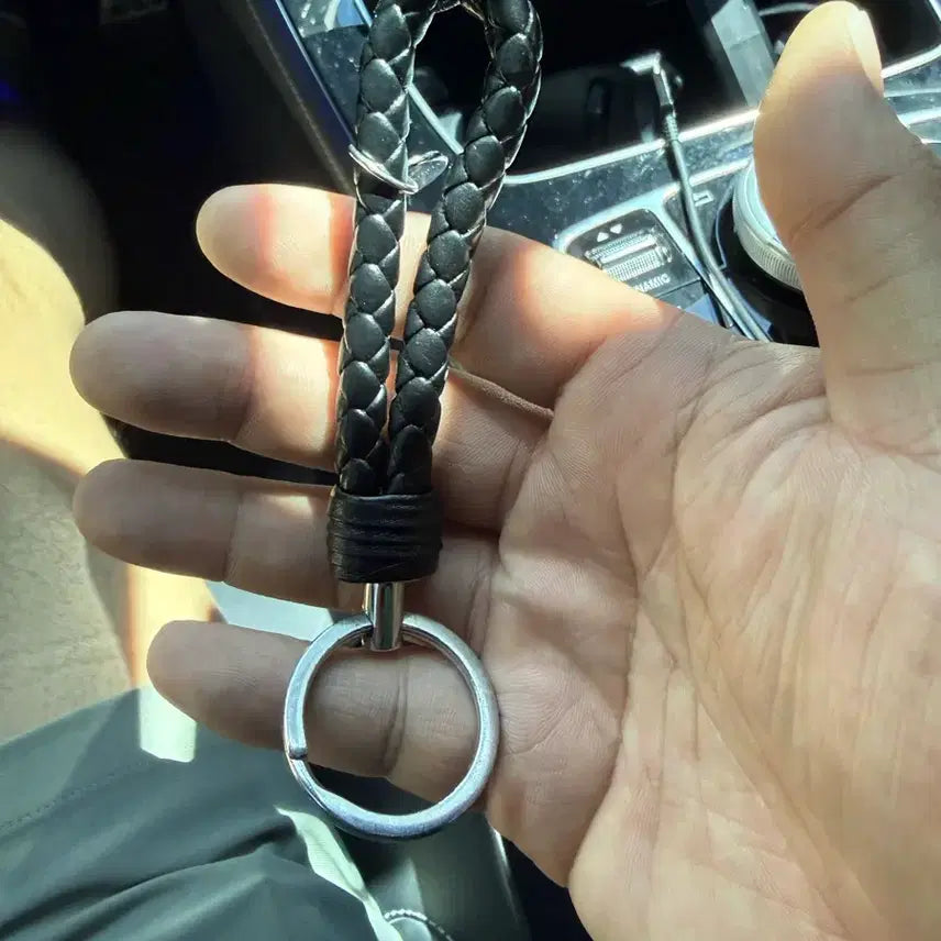 [BUNJANG] Bottega Veneta Keyring Black Leather / 보네가베네타 키링 블랙