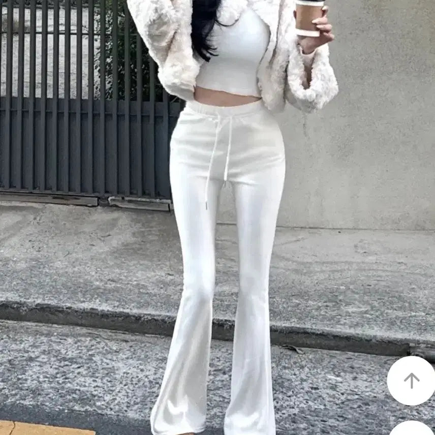 [BUNJANG] Stylish Bootcut Training Pants with Elastic Waistband / [대량 다꾸 덤 증정] 라인 예쁜 밴딩 부츠컷 트레이닝 팬츠 (학다리핏/기장감 굿)